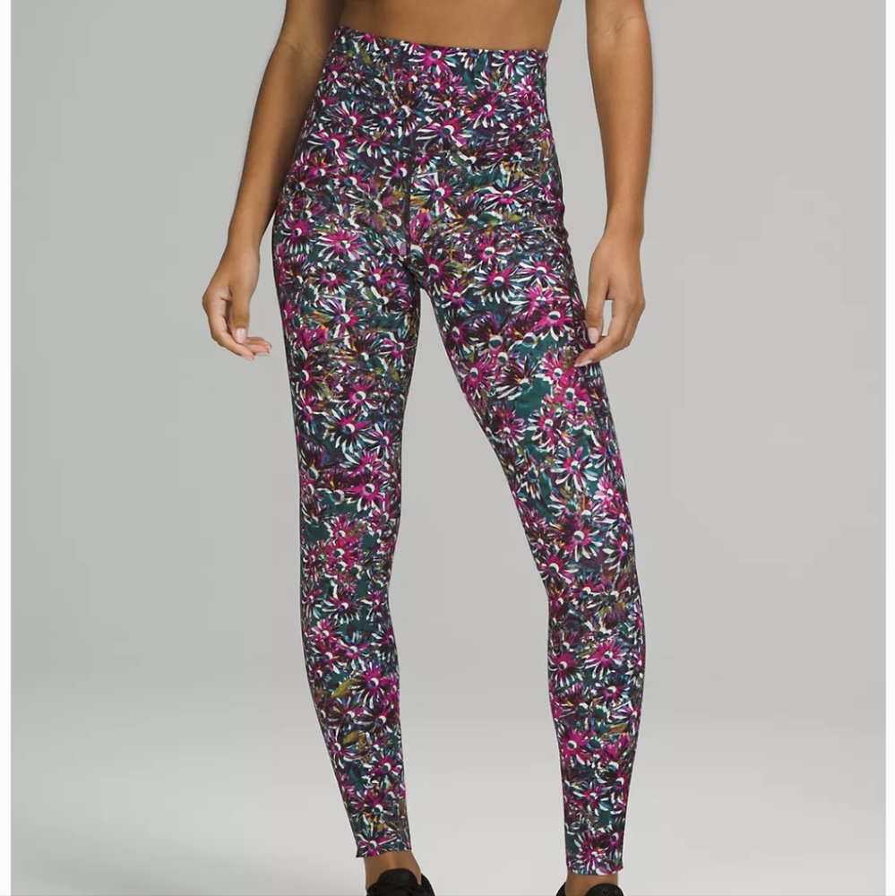 Lululemon base pace HR 28 inch